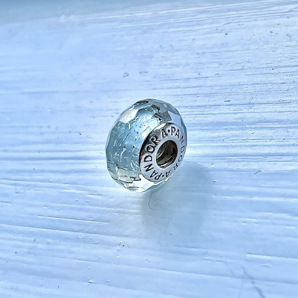 PANDORA Murano Glass Frosty Mint Charm